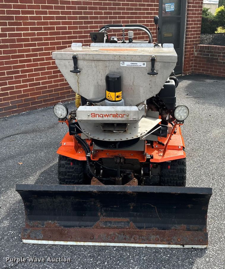 image for item EM0050 Zx4 Snowrator snow pusher