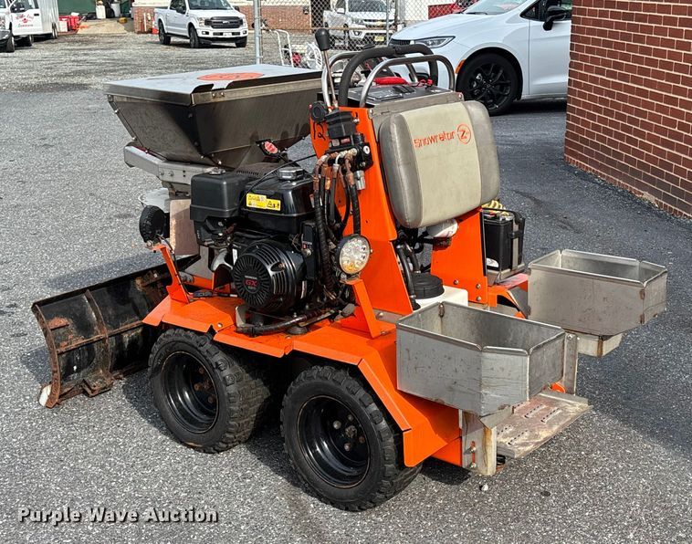 image for item EM0050 Zx4 Snowrator snow pusher