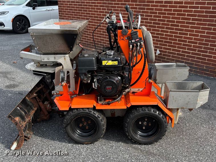 image for item EM0050 Zx4 Snowrator snow pusher