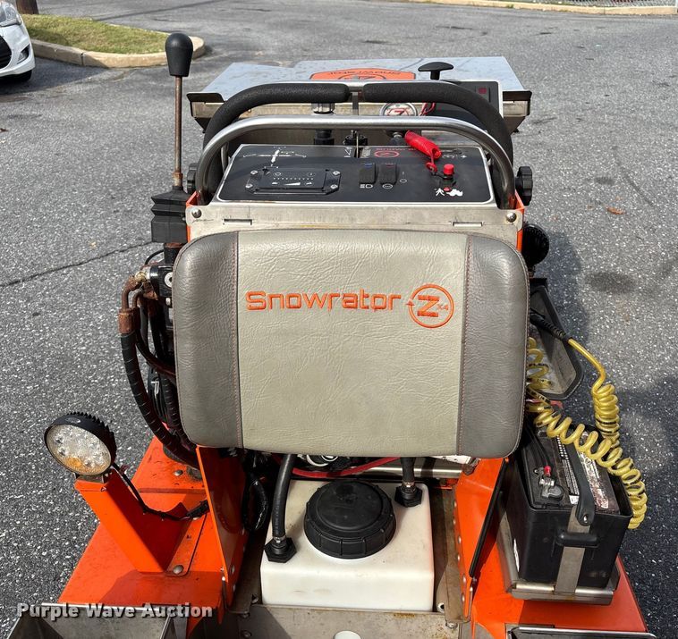 image for item EM0050 Zx4 Snowrator snow pusher