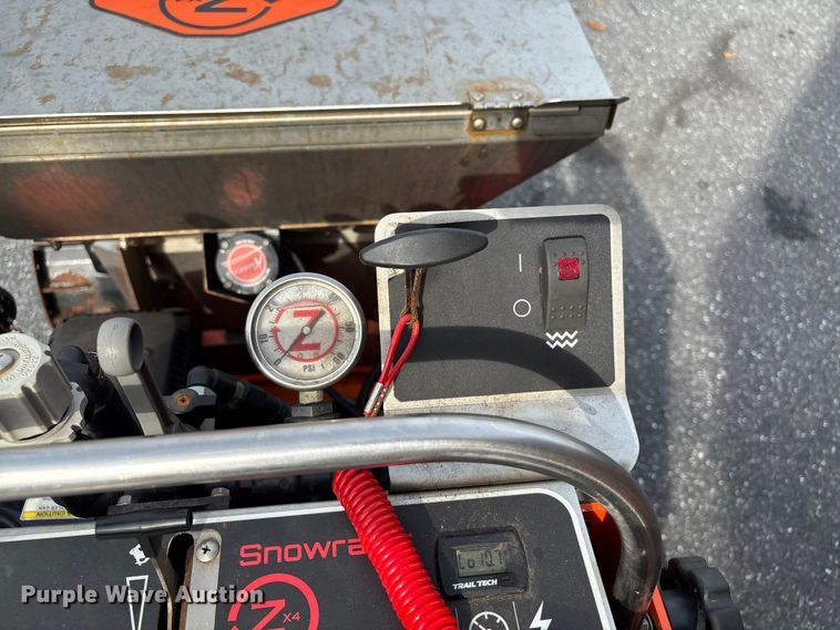 image for item EM0050 Zx4 Snowrator snow pusher