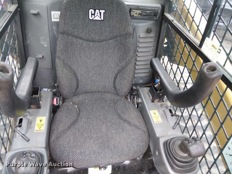 image for item EM0053 2016 Caterpillar 289D tracked skid steer loader