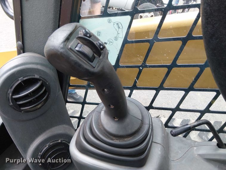 image for item EM0053 2016 Caterpillar 289D tracked skid steer loader