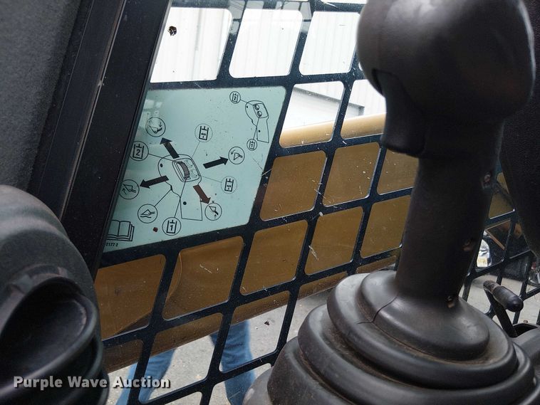 image for item EM0053 2016 Caterpillar 289D tracked skid steer loader