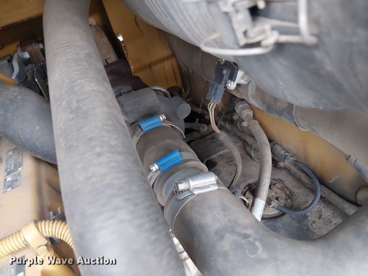 image for item EM0053 2016 Caterpillar 289D tracked skid steer loader