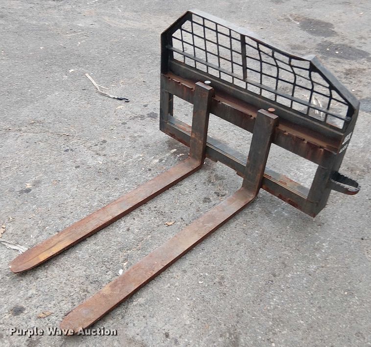 image for item EM0053 2016 Caterpillar 289D tracked skid steer loader