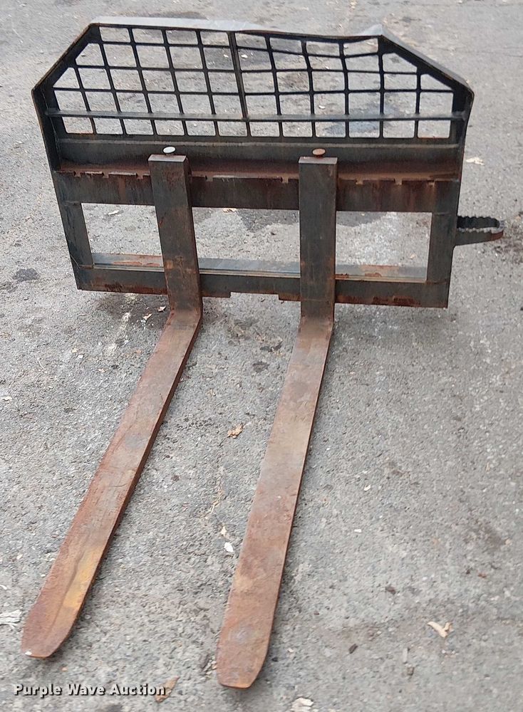 image for item EM0053 2016 Caterpillar 289D tracked skid steer loader