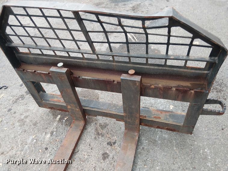 image for item EM0053 2016 Caterpillar 289D tracked skid steer loader