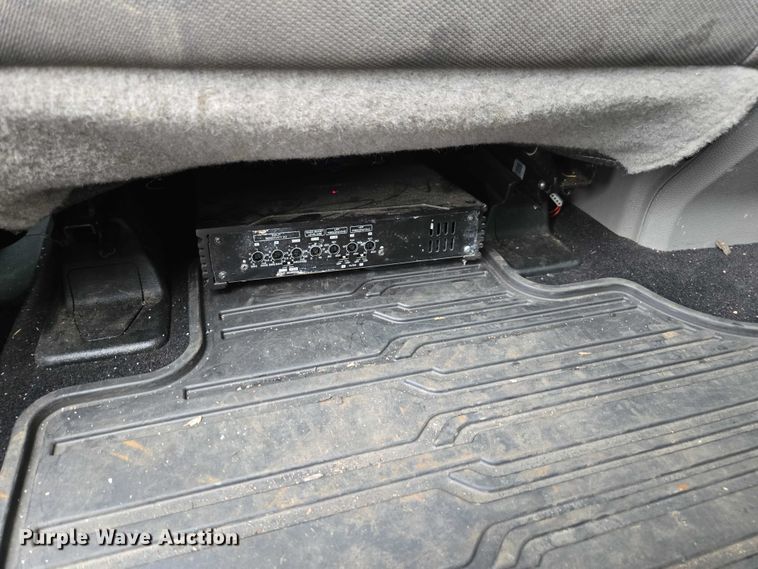 image for item EV3501 2019 Ford F350 Super Duty Crew Cab utility bed pickup truck