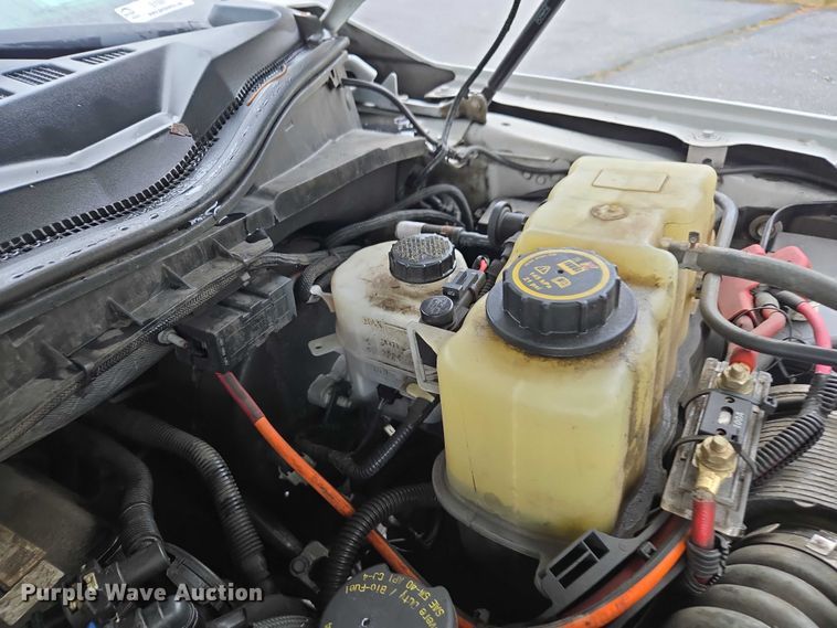 image for item EV3501 2019 Ford F350 Super Duty Crew Cab utility bed pickup truck