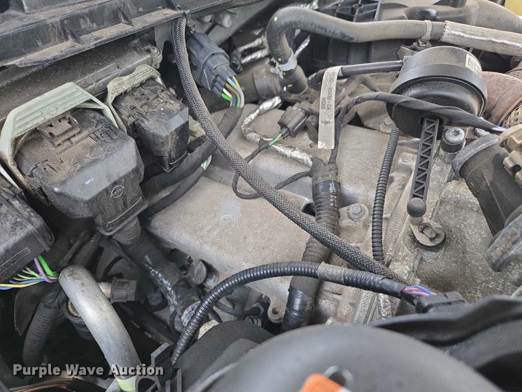 image for item EV3501 2019 Ford F350 Super Duty Crew Cab utility bed pickup truck