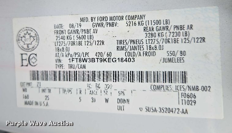 image for item EV3501 2019 Ford F350 Super Duty Crew Cab utility bed pickup truck