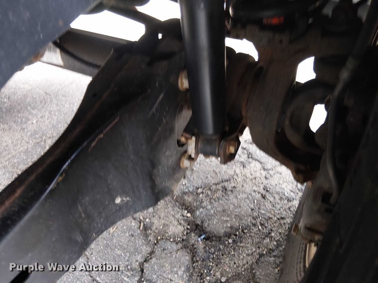 image for item EV3502 2022 Ford F350 Super Duty SuperCab pickup truck