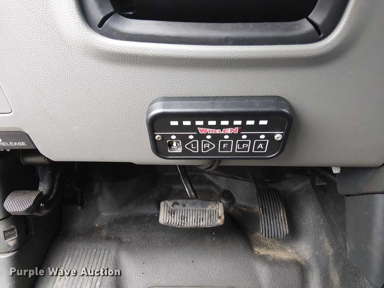 image for item EV3502 2022 Ford F350 Super Duty SuperCab pickup truck