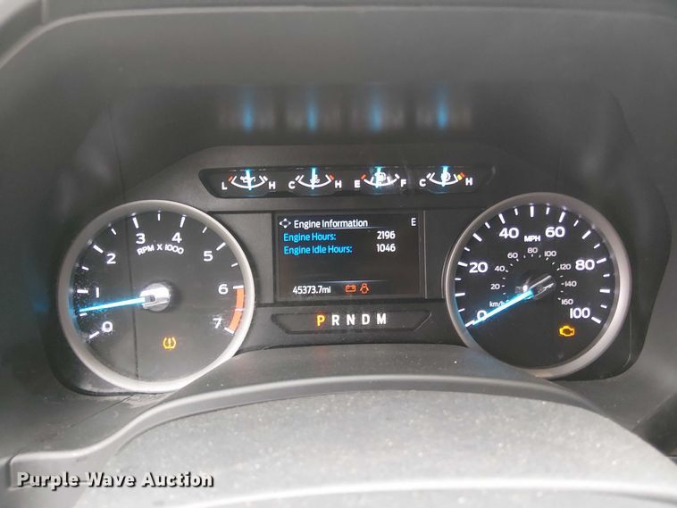 image for item EV3502 2022 Ford F350 Super Duty SuperCab pickup truck