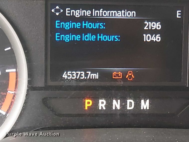 image for item EV3502 2022 Ford F350 Super Duty SuperCab pickup truck