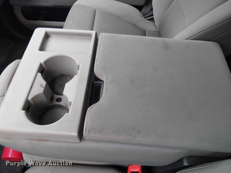 image for item EV3502 2022 Ford F350 Super Duty SuperCab pickup truck