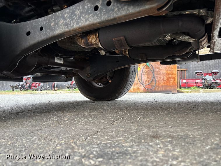 image for item EV3503 2021 Ford F350 Super Duty SuperCab pickup truck