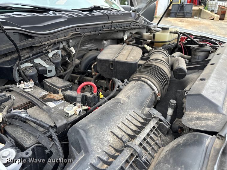 image for item EV3503 2021 Ford F350 Super Duty SuperCab pickup truck