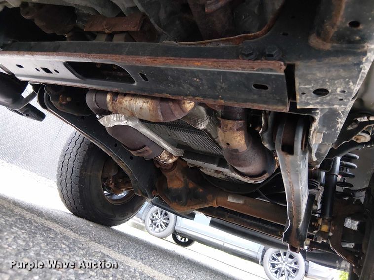 image for item EV3504 2022 Ford F350 Super Duty pickup truck