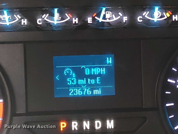 image for item EV3504 2022 Ford F350 Super Duty pickup truck