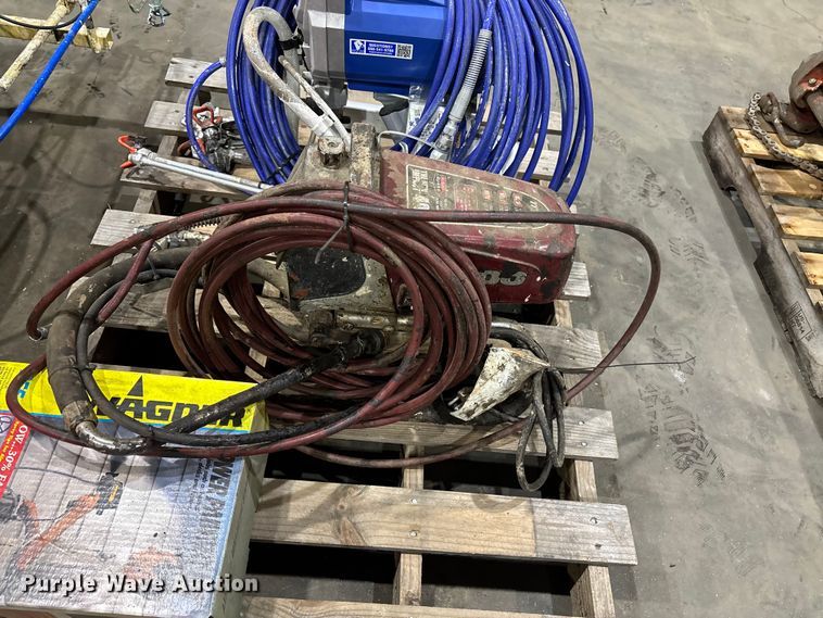 image for item EV3512 Tools