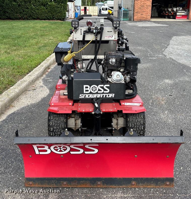 image for item EV4005 2022 Boss Snowrator snow pusher