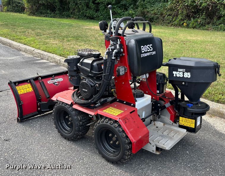 image for item EV4005 2022 Boss Snowrator snow pusher