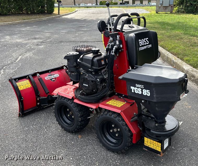 image for item EV4007 2022 Boss Snowrator snow pusher