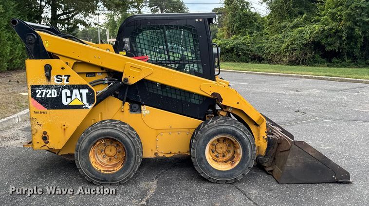 MINI CARGADOR SOBRE RUEDAS 2015 CATERPILLAR 272D