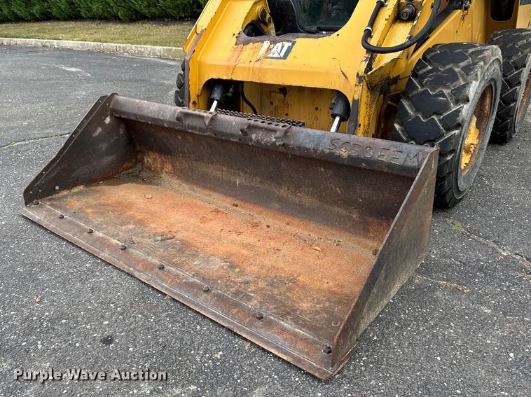 image for item EV4008 2015 Caterpillar 272D skid steer loader