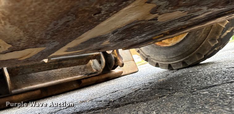 image for item EV4008 2015 Caterpillar 272D skid steer loader