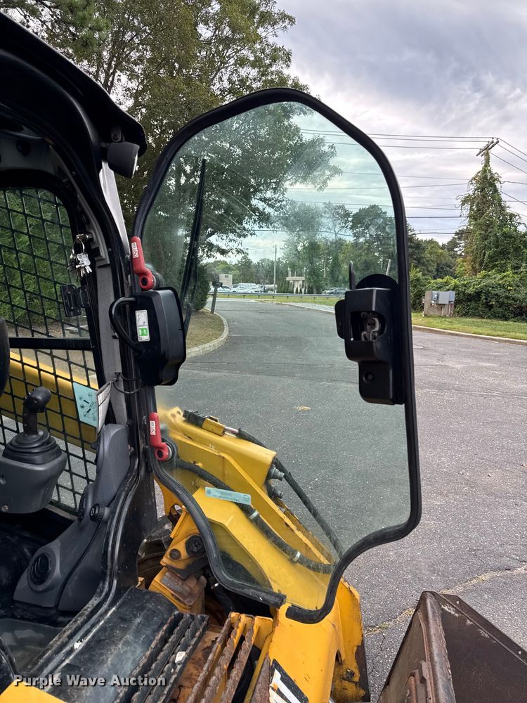 image for item EV4008 2015 Caterpillar 272D skid steer loader