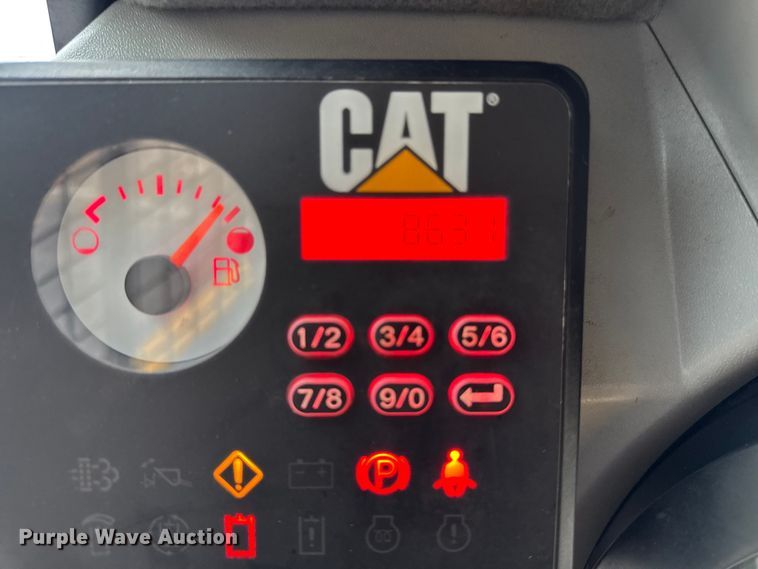 image for item EV4008 2015 Caterpillar 272D skid steer loader