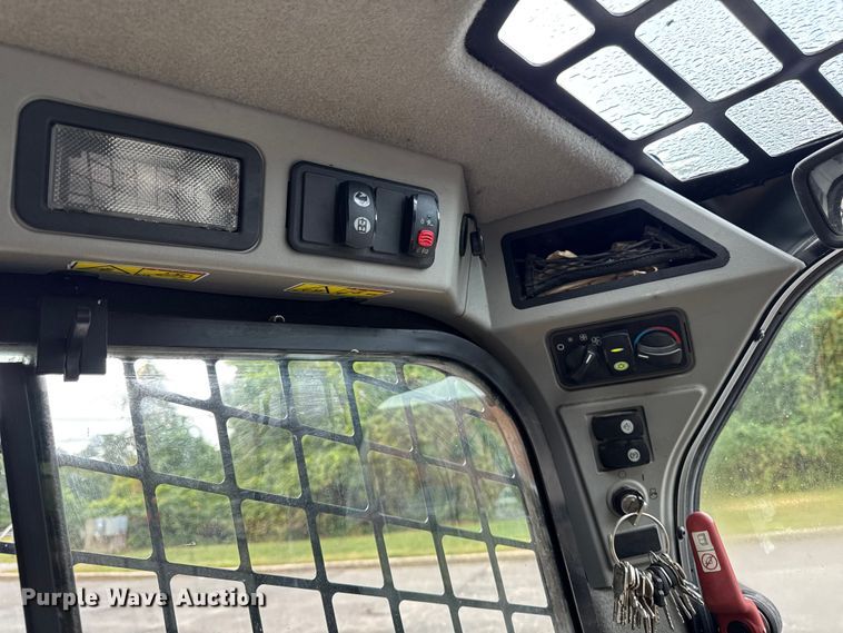 image for item EV4008 2015 Caterpillar 272D skid steer loader