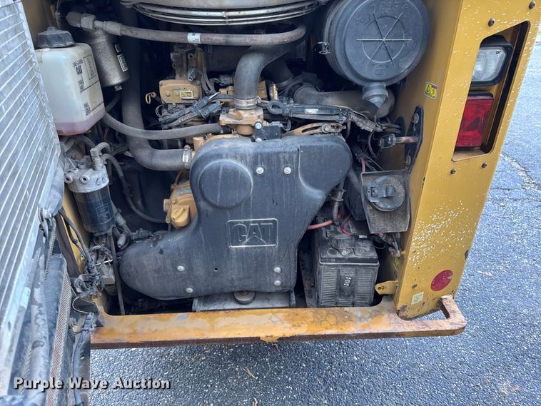 image for item EV4008 2015 Caterpillar 272D skid steer loader