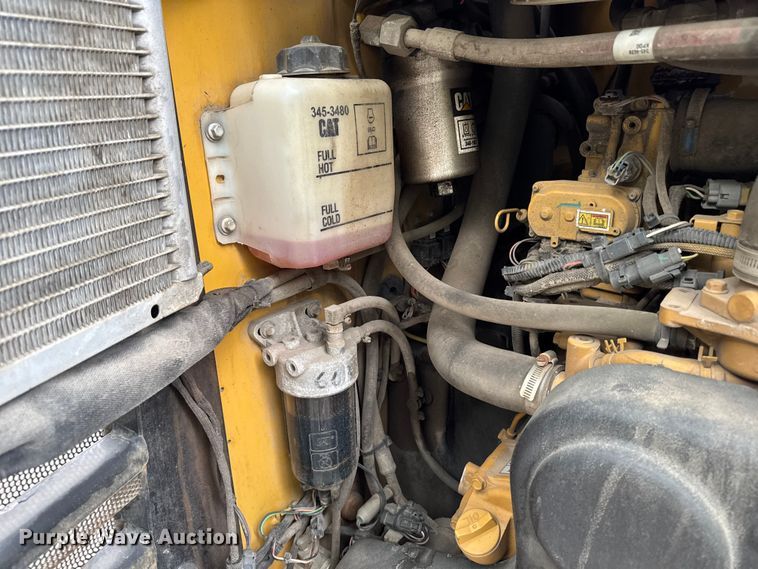 image for item EV4008 2015 Caterpillar 272D skid steer loader