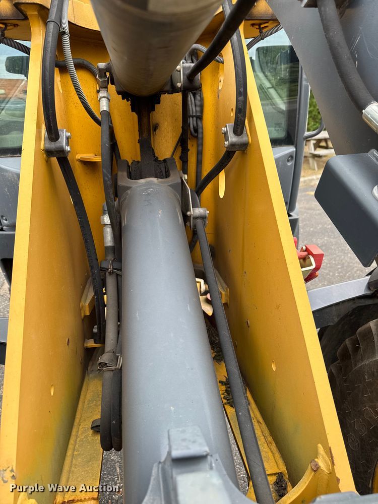 image for item EV4009 2017 John Deere 304K wheel loader