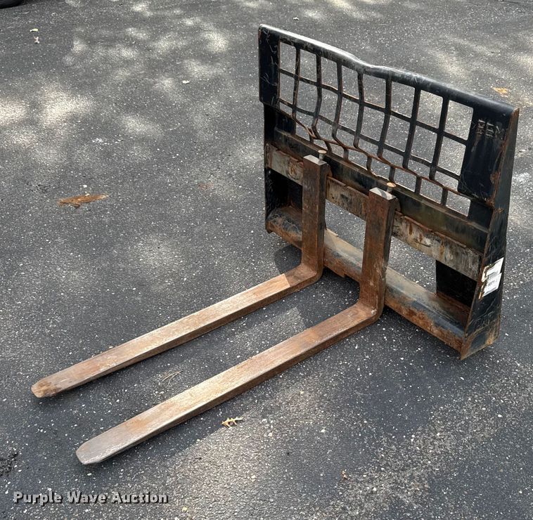 image for item EV4009 2017 John Deere 304K wheel loader