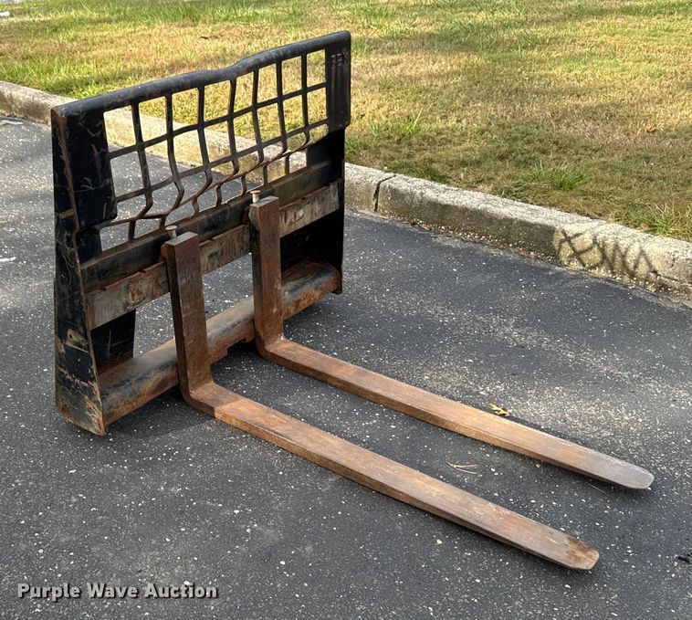 image for item EV4009 2017 John Deere 304K wheel loader