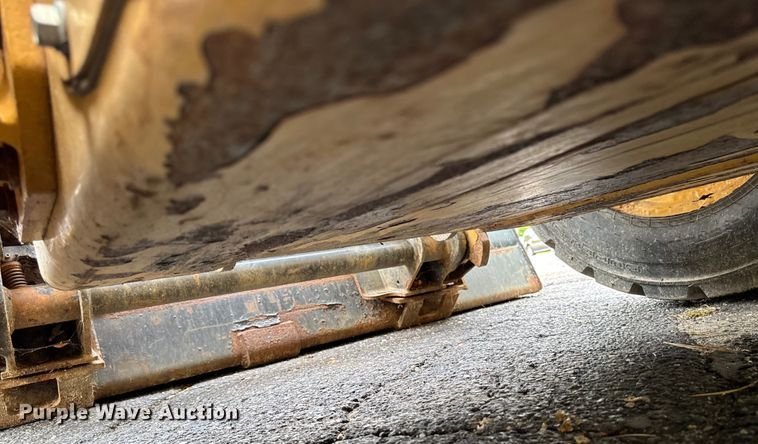 image for item EV4010 2015 Caterpillar 242D skid steer loader