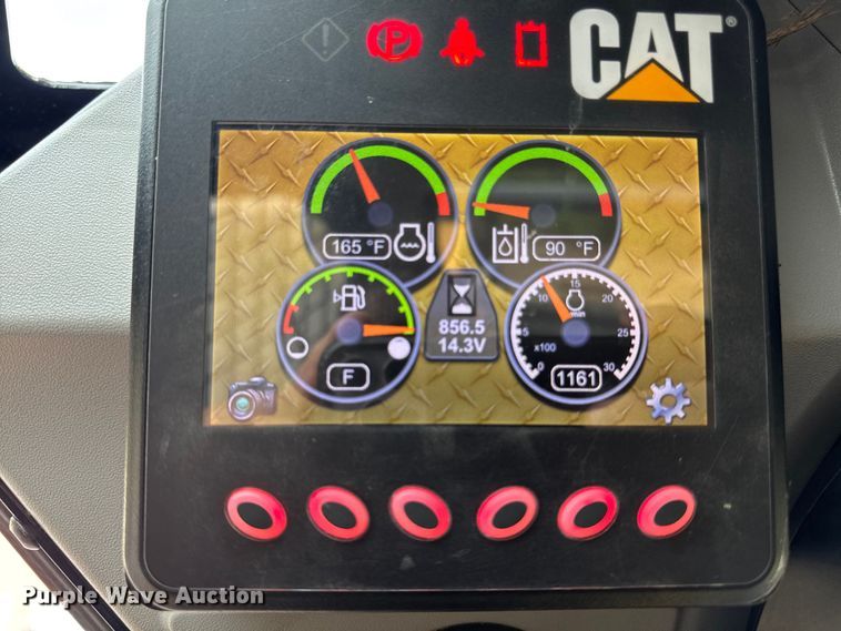 image for item EV4010 2015 Caterpillar 242D skid steer loader