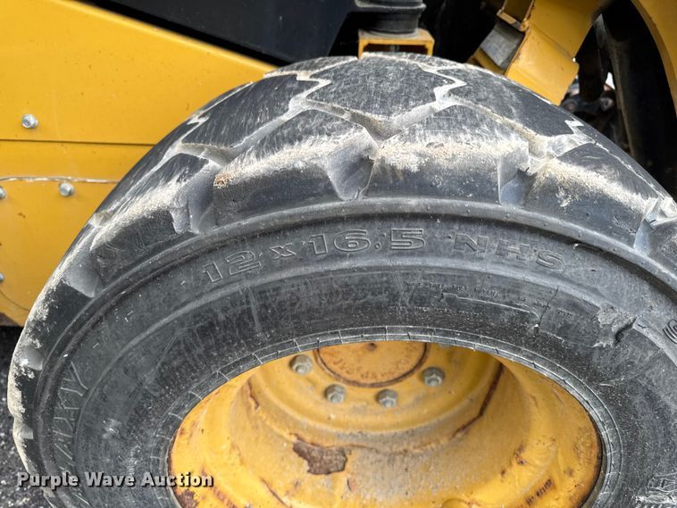 image for item EV4010 2015 Caterpillar 242D skid steer loader