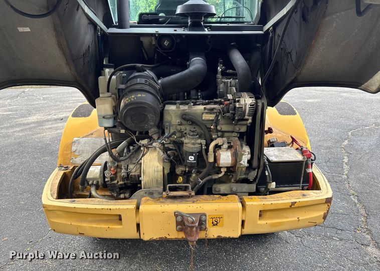 image for item EV4011 2012 John Deere 244J wheel loader