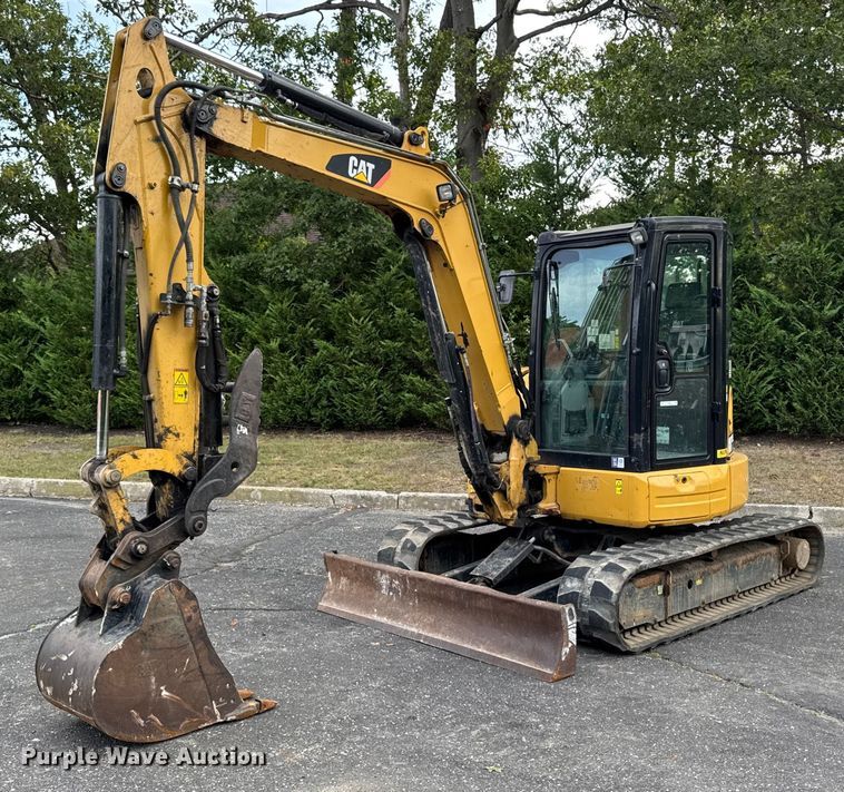 EXCAVADORA 2017 CATERPILLAR 3055E2