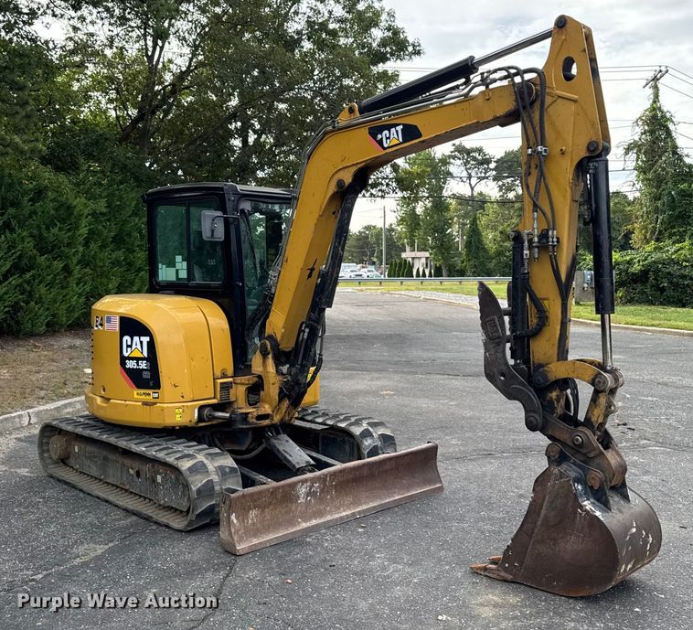 EXCAVADORA 2017 CATERPILLAR 3055E2
