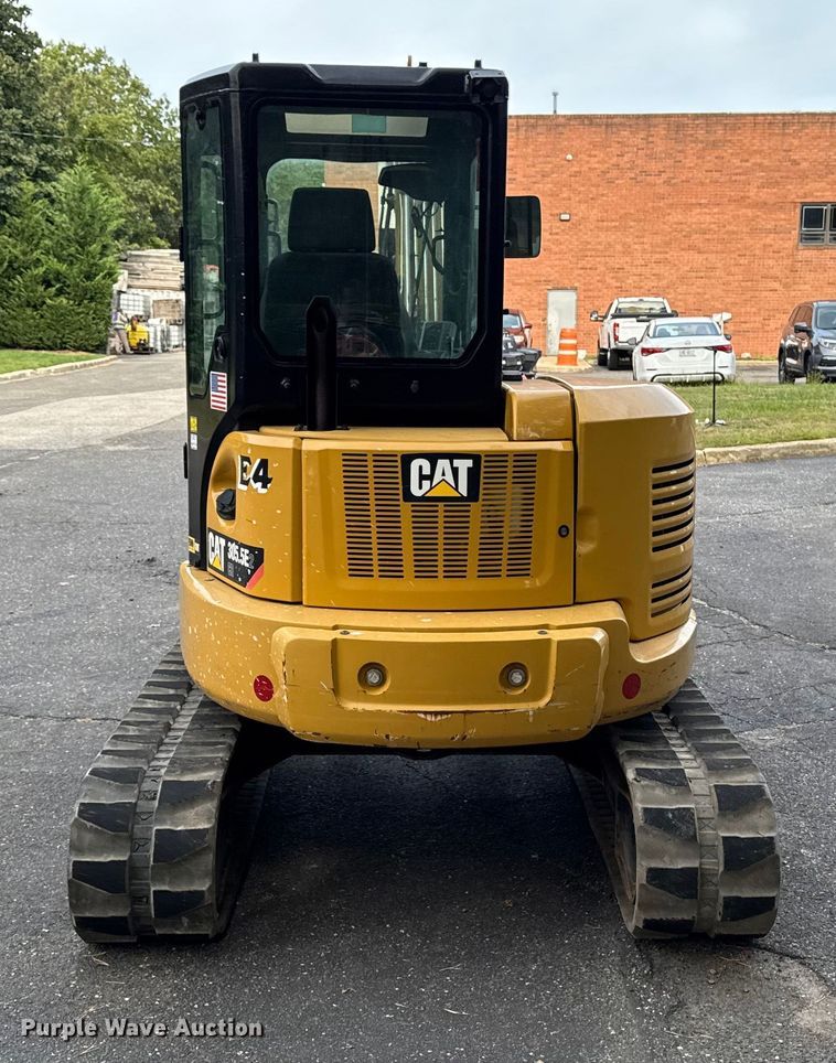 image for item EV4012 2017 Caterpillar 305.5E2 mini excavator