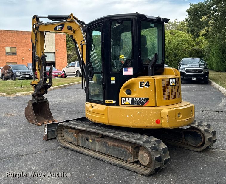 image for item EV4012 2017 Caterpillar 305.5E2 mini excavator
