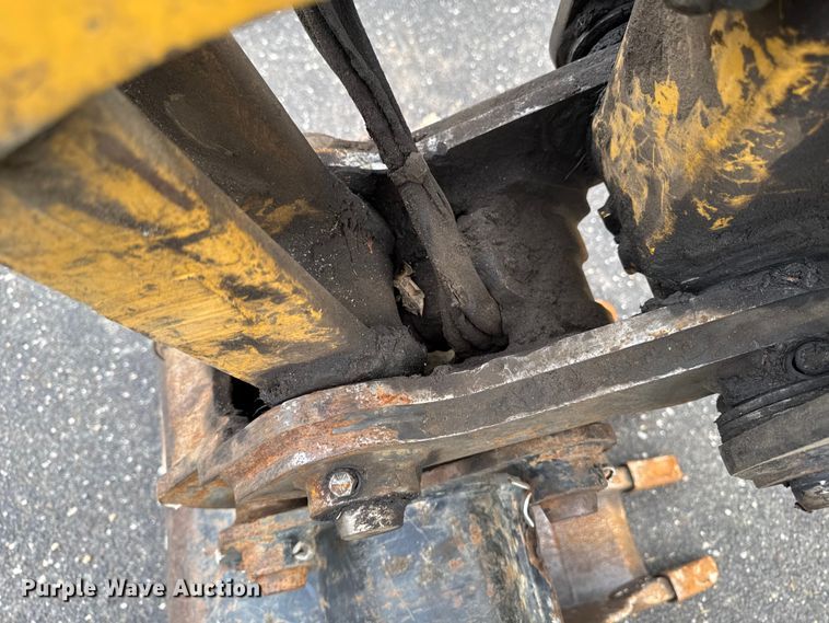 image for item EV4012 2017 Caterpillar 305.5E2 mini excavator