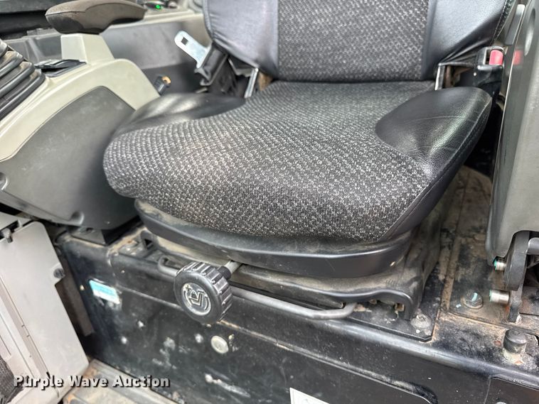 image for item EV4012 2017 Caterpillar 305.5E2 mini excavator